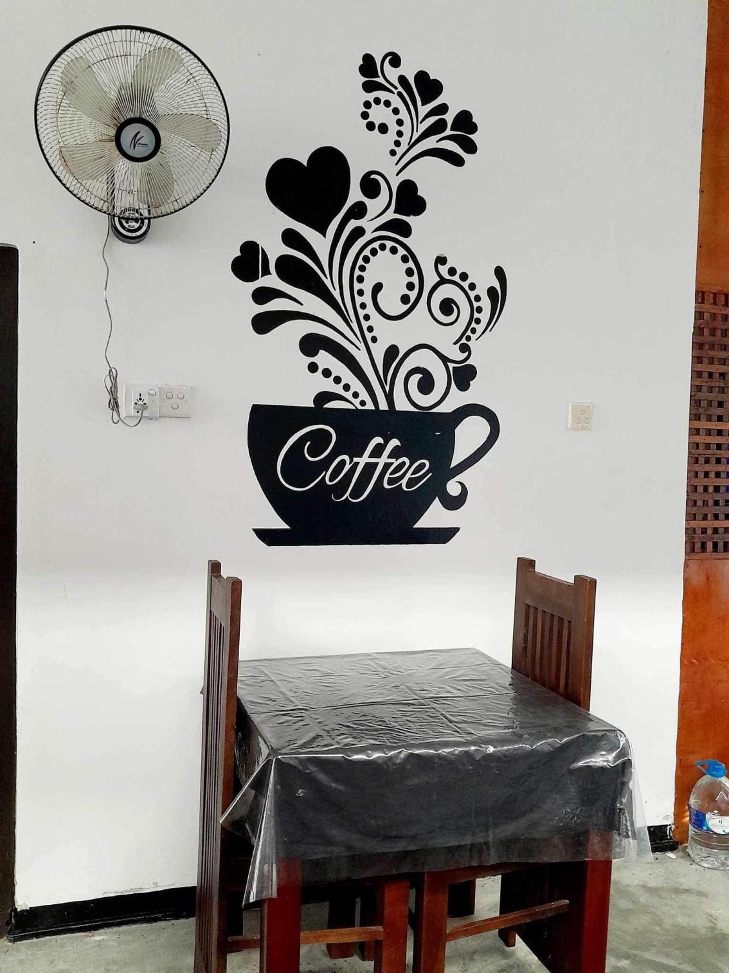 Bed and Breakfast Sakura Calm Rest Mirissa Esterno foto