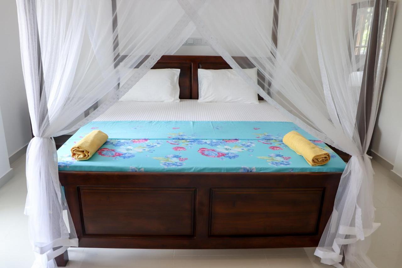 Bed and Breakfast Sakura Calm Rest Mirissa Esterno foto