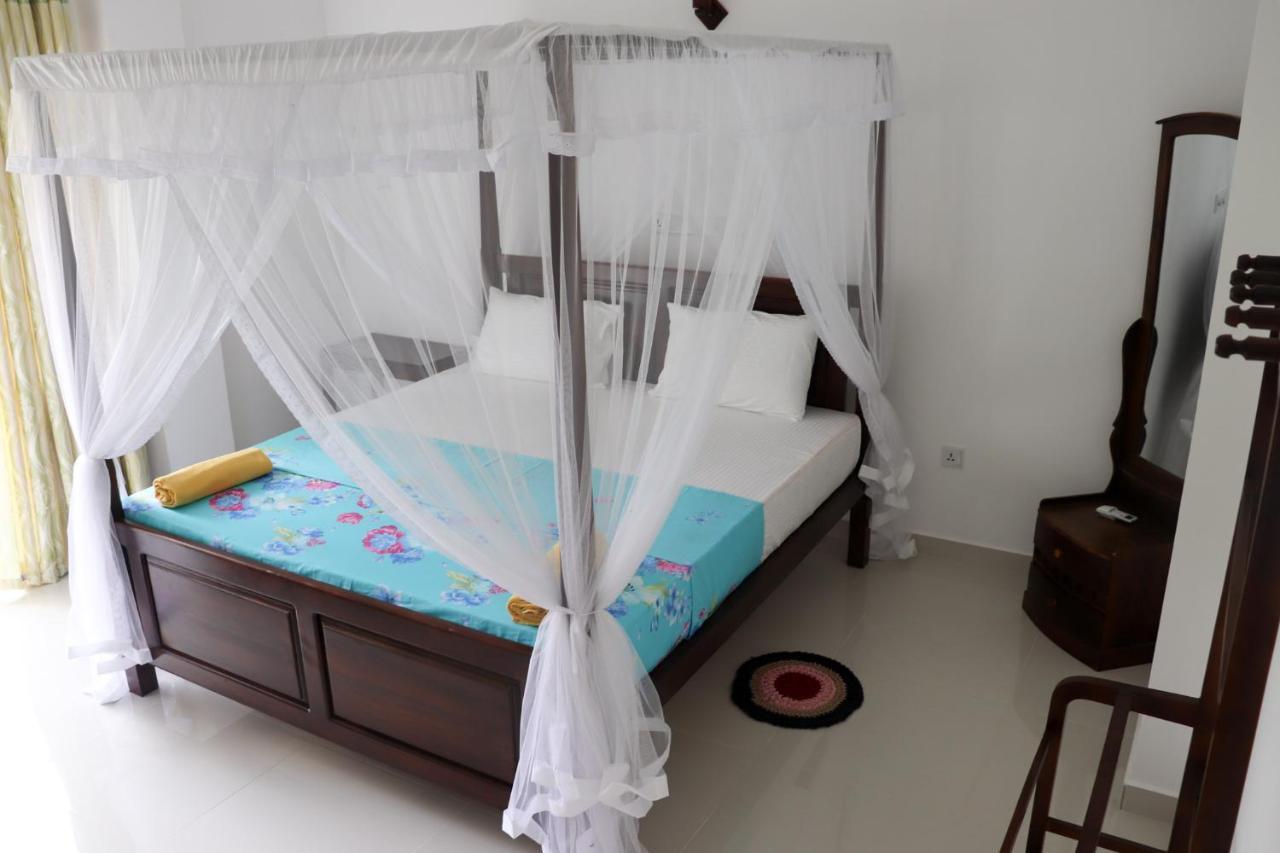 Bed and Breakfast Sakura Calm Rest Mirissa Esterno foto