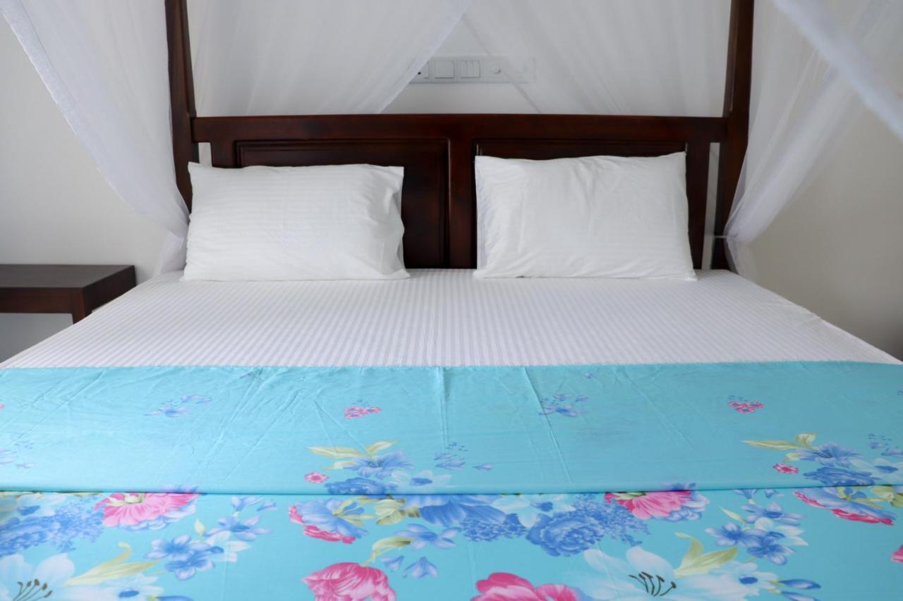 Bed and Breakfast Sakura Calm Rest Mirissa Esterno foto